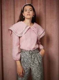 siter jane THE PEARL SPIN Cherry Flip Jacquard Top Candy Pink – vintage style oversized collar tops