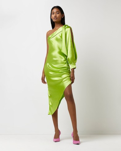 RIVER ISLAND GREEN ASYMMETRIC SATIN MIDI DRESS ~ slinky ruched one shoulder party dresses ~ glamorous one sleeve evening occasion dresses ~ going out glamour - flipped