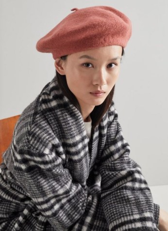 L.K. BENNETT KENSINGTO ROSE WOOL HAT ~ womens pink beret ~ French style berets ~ women’s chic winter acessories - flipped
