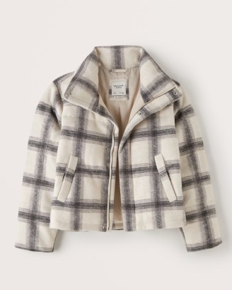 Abercrombie & Fitch A&F Wool-Blend Mini Puffer in Cream Plaid – womens checked puffer jackets – women’s casual check print outerwear - flipped