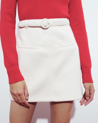 Abercrombie & Fitch Belted Cozy Mini Skirt in Off White – high rise front faux pocket skirts