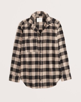 ABERCROMBIE & FITCH Boyfriend Flannel Shirt in Tan Check / womens checked curved hem shirts - flipped
