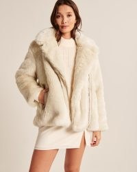 ABERCROMBIE & FITCH Faux Fur Aviator Jacket in Cream / womens casual luxe style winter jackets / women’s on-trend outerwear