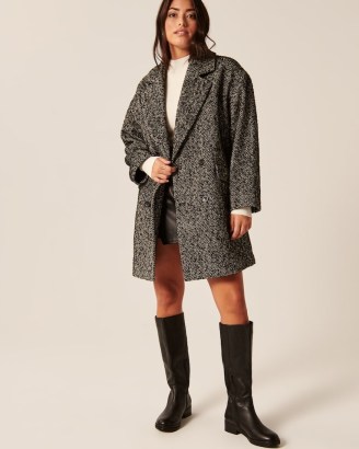 ABERCROMBIE & FITCH Short Textured Dad Coat in Black Herringbone ~ womens on-trend oversized-fit drop shoulder coats - flipped