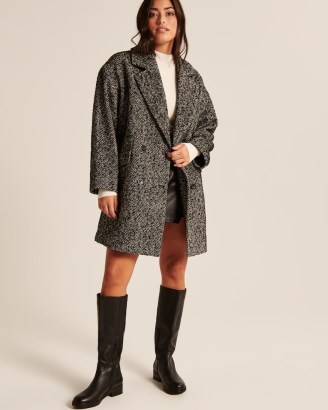 ABERCROMBIE & FITCH Short Textured Dad Coat in Black Herringbone ~ womens on-trend oversized-fit drop shoulder coats