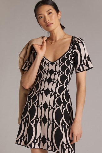 ANTHROPOLOGIE Jacquard Mini Dress Black Motif ~ short sleeve V-neck monochrome dresses