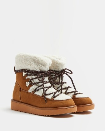 RIVER ISLAND BROWN BORG SNOW BOOTS ~ women’s textured faux shearling booties - flipped