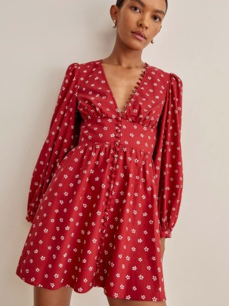 REFORMATION Caitie Dress in Nigella / red floral print fitted bodice mini dresses / womens feminine organic cotton fashion - flipped