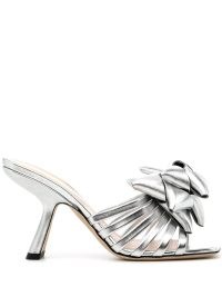 Nicholas Kirkwood GIFT WRAP 90mm metallic silver leather mules – bow embellished sculpted mule sandals – angled heels