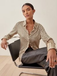 REFORMATION Sky Top in Bernini ~ womens chic collared neckline front button up tops ~ women’s stylish printed shirts