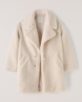 ABERCROMBIE & FITCH A&F Teddy Coat in Cream / womens on-trend textured faux fur winter coats / women’s fashionable outerwear - flipped