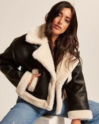 ABERCROMBIE & FITCH Oversized Short Sherpa-Lined Vegan Leather Coat in Black / casual faux fur trimmed winter coats