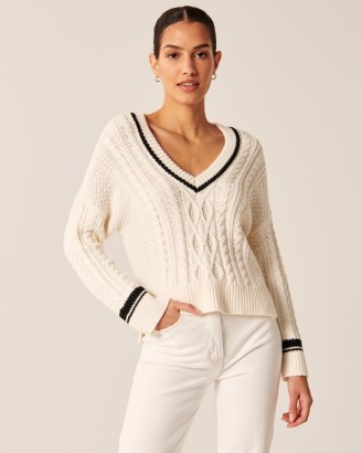 Abercrombie & Fitch Tipped Slouchy Cable V-Neck Sweater | womens off white cricket style jumpers | women’s soft knit sweaters - flipped
