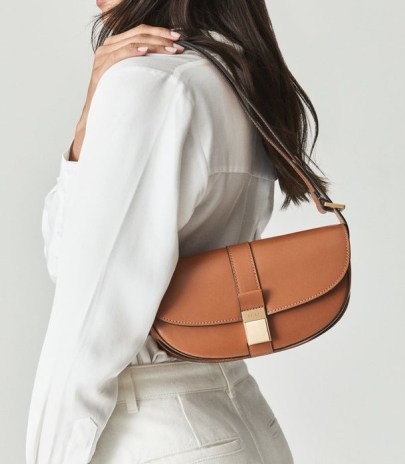 REISS BERTIE LEATHER BAGUETTE BAG TAN ~ luxe brown handbags ~ chic shoulder bags - flipped