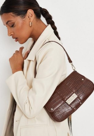 Missguided chocolate branded 00’s croc shoulder bag – brown crocodile effect faux leather baguette bags - flipped