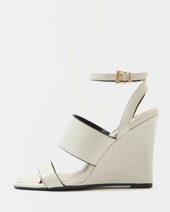 River Island CREAM STRAPPY WEDGES | high ankle strap wedged sandals