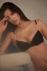 Gioia Jolie Poesie Super Push-Up Bra – black floral padded bras – pearl embellished shoulder straps – intimissimi lingerie