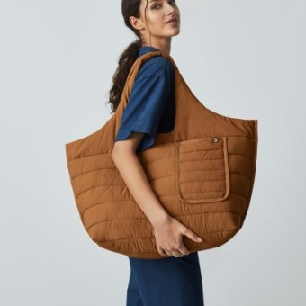 EVERLANE The Quilted Weekender in Toasted Almond ~ large brown weekend bags ~ stylish holdalls made from recycled materials - flipped