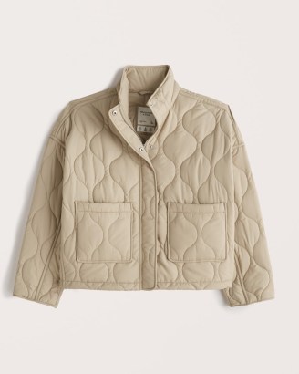 ABERCROMBIE & FITCH Cropped Lightweight Quilted Puffer ~ womens casual crop hem jackets ~ women’s trendy light brown outerwear