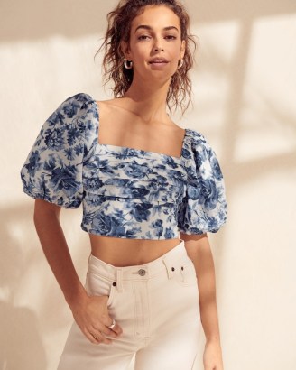 Abercrombie & Fitch White Floral Pleated Puff Sleeve Top | volume sleeved square neck crop hem tops | flowery cropped fashion - flipped