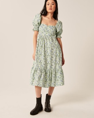 Abercrombie & Fitch Puff Sleeve Poplin Midi Dress in Green Floral / tiered hem dresses / puffed sleeves - flipped