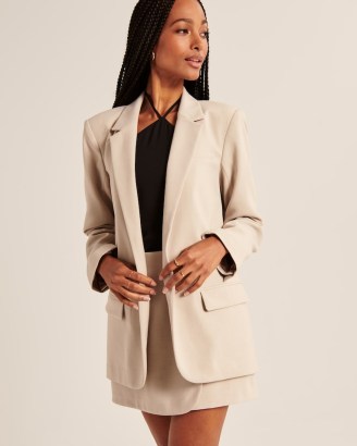 Abercrombie & Fitch Single-Breasted Blazer ~ womens on-trend blazers ~ soft crepe fabric jackets ~ women’s outerwear