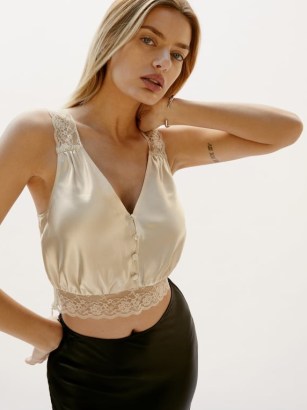 REFORMATION Axton Top in Ivory / feminine vintage style fashion / boho style lace trim crop tops - flipped