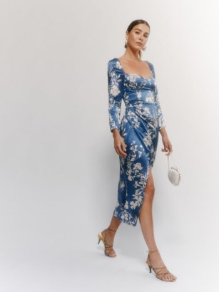 Reformation Gloriana Dress in Cyanotype – luxe cyan blue floral occasion dresses – wrap design party fashion – sweetheart neckline – fitted bodice - flipped
