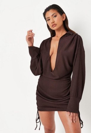 MISSGUIDED petite chocolate crinkle textured drape front mini dress ~ dark brown on-trend deep plunge neck dresses ~ side ruched detail