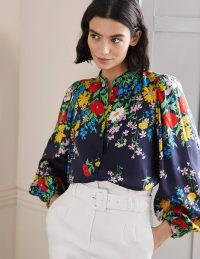 Boden Anna Blouson Sleeve Blouse / navy blue floral blouses