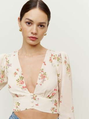 REFORMATION Averie Top in Perfume / floral plunge front crop tops / romantic cropped blouse / deep plunging V-neckline blouses - flipped