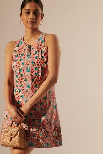 ANTHROPOLOGIE Printed Shift Dress Pink Combo / women’s sleeveless floral dresses / womens 60s vintage style summer clthes / cute retro inspired clothing