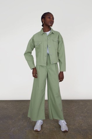 ALIGNE CONNIE WIDE LEG JEAN Cucumber | women’s green organic cotton jeans | raw hem | womens casual denim fashion