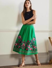 Boden Embroidered Full Cotton Skirt in Rich Emerald Multi Embroidery / women’s summer floral fit and flare shaped skirts
