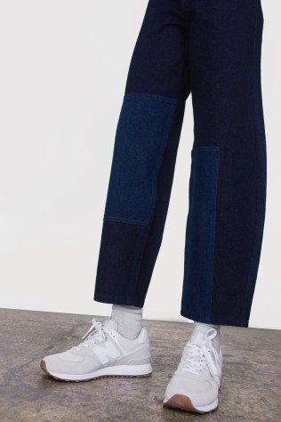ALIGNE FEBE BARREL PATCHWORK JEAN DARK INDIGO | women’s tonal blue denim jeans