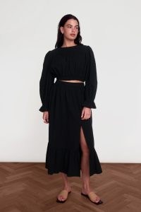 ALIGNE FIFER SPLIT HEM MIDI SKIRT | women’s black organic cotton tiered summer skirts