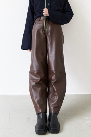 ALIGNE FRAYA BARREL LEATHER TROUSER Chocolate ~ brown barrel leg chrome-free trousers