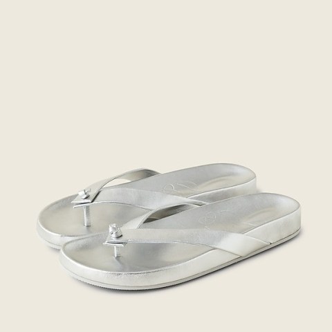 J.CREW Pacific thong sandals in metallic leather / women’s silver footbed toe post flats / casual luxe summer footwear - flipped