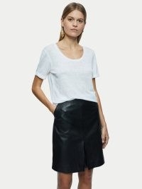 JIGSAW Linen Scoop Rolled Sleeve Tee in White / women’s short sleeved summer t-shirts / casual wardrobe essentials