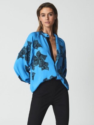 REISS HARRIS Printed Floral-Sketch Satin Blouse Blue / lightweight fluid fabric blouses - flipped
