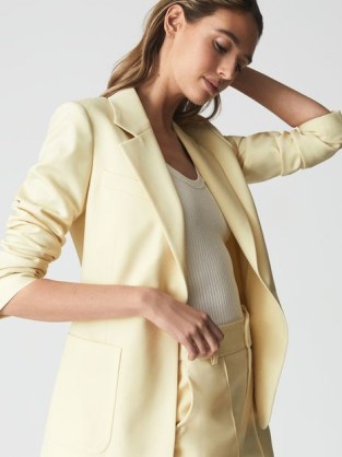 REISS ETNA Single Breasted Blazer – women’s pale yellow blazers – womens tailored jackets for spring 2022 - flipped