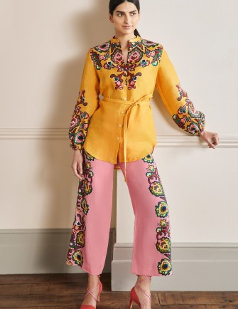 BODEN Rosie Linen Shirt Honeycomb Decorative Blooms / women’s bold print floral shirts