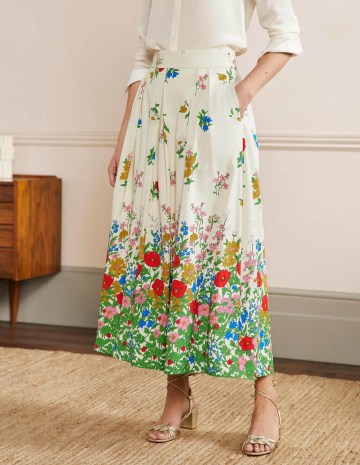 Boden Scarlett Printed Midi Skirt Ivory Garden Blooms / women’s floral fit and flare summer skirts