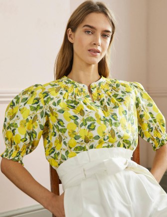Boden Smocked Short Sleeve Blouse Ivory Lemon Vine / fruit print puff sleeved blouses / women’s linen tops