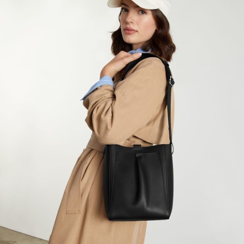 EVERLANE The Italian Leather Mini Studio Bag | chic black crossbody / shoulder bags - flipped