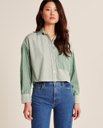 ABERCROMBIE & FITCH 90s Cropped Boxy Poplin Striped Button-Up Shirt ~ women’s green multi stripe crop hem shirts