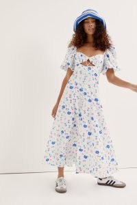 For Love & Lemons Lexy Maxi Dress / floral puff sleeve dresses / front cut out summer fashion