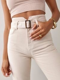 Reformation Cynthia Belted High Rise Straight Jeans in Bone | stylish summer denim clothes
