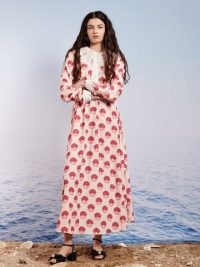 sister jane Pure Pearls Midi Dress in Veiled Rose – pink vintage style long sleeved shell print dresses – oversized cut out floral collar