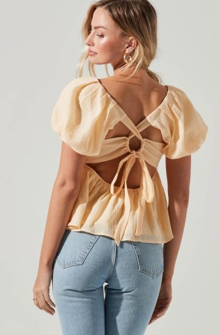 ASTR THE LABEL PLEATED BACK CUTOUT BUBBLE SLEEVE TOP – yellow puff sleeved open tie back tops – cut out summer clothes